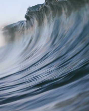 water blur surf art